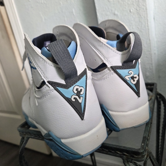 Nike Air Jordan 7 Retro French Blue Sneakers - Picture 4 of 5